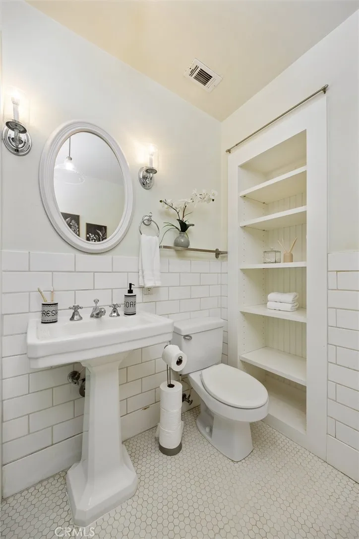 1910 Ruth Street San Luis Obispo, CA 93401