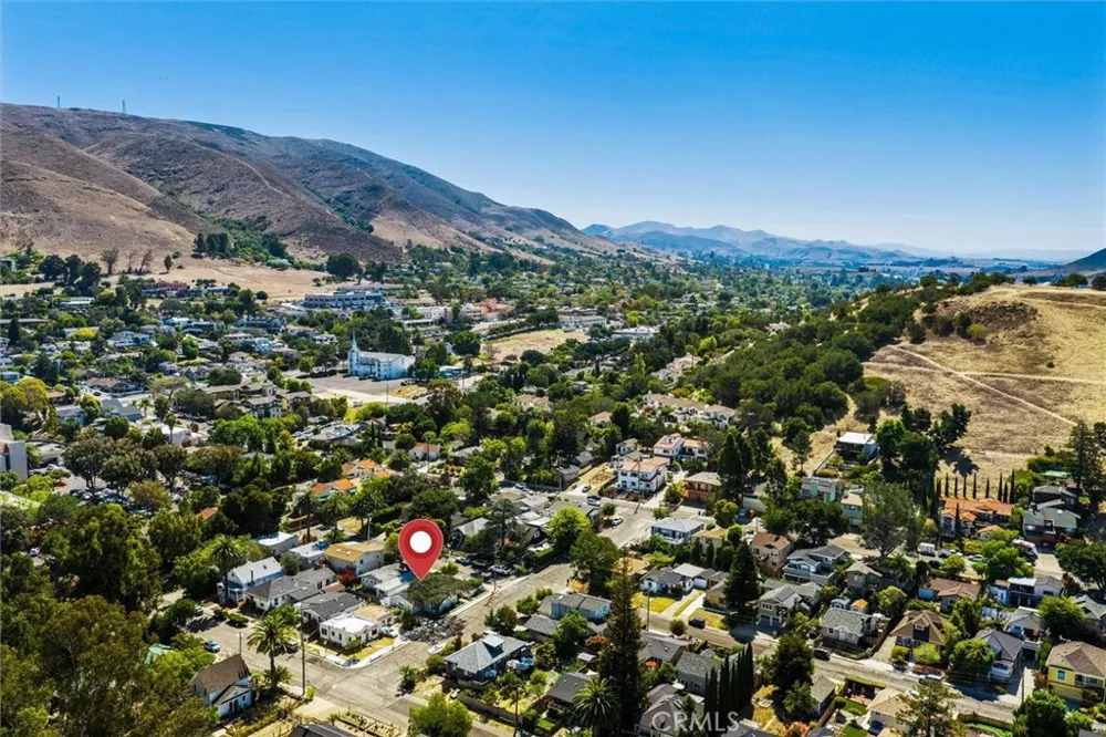 1910 Ruth Street San Luis Obispo, CA 93401
