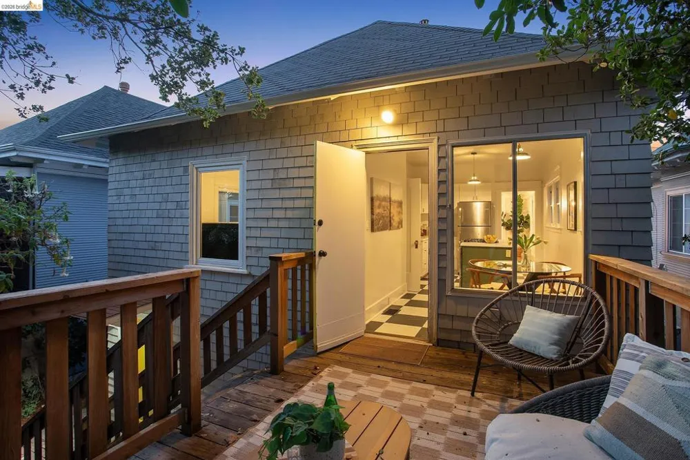 455 36Th St Oakland, CA 94609