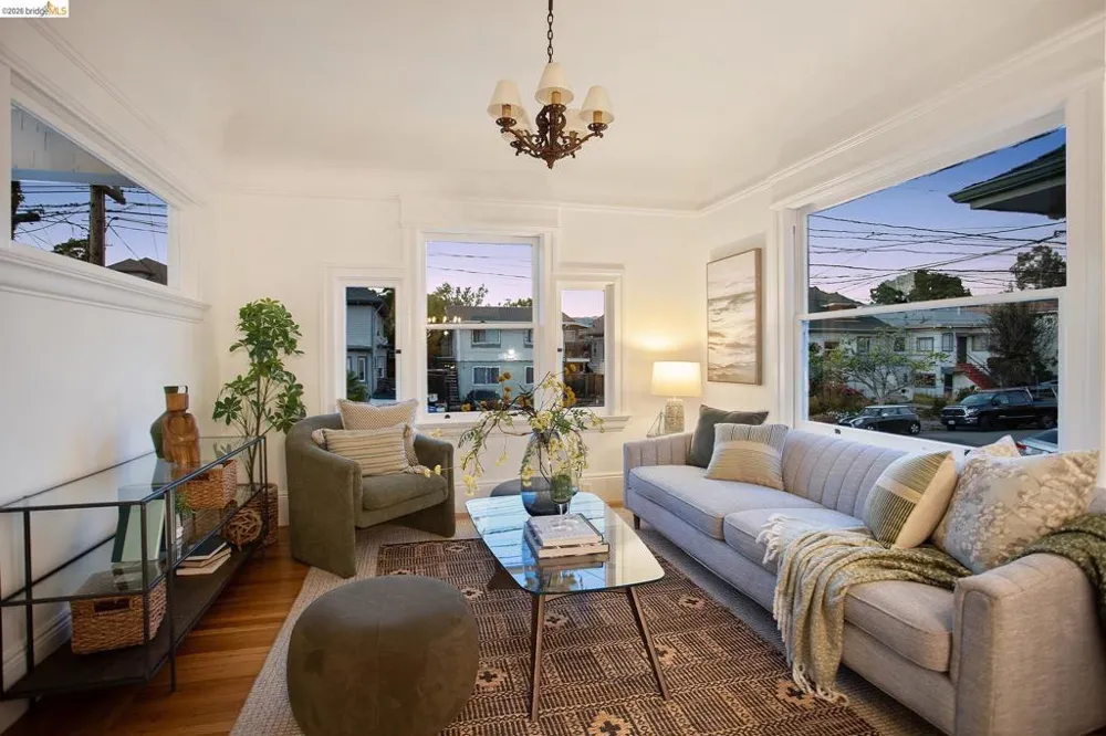 455 36Th St Oakland, CA 94609