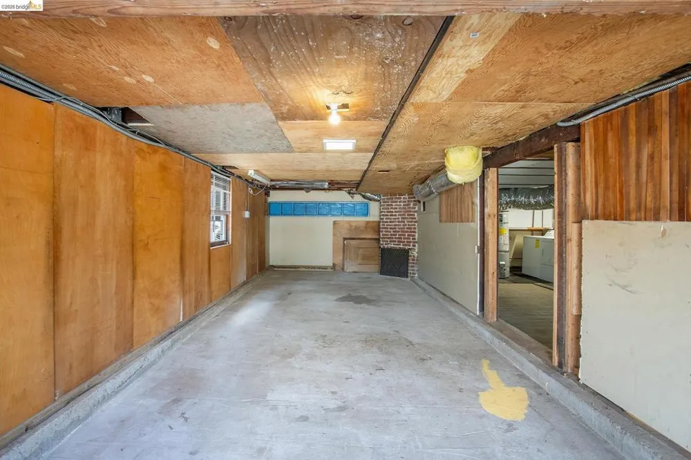455 36Th St Oakland, CA 94609