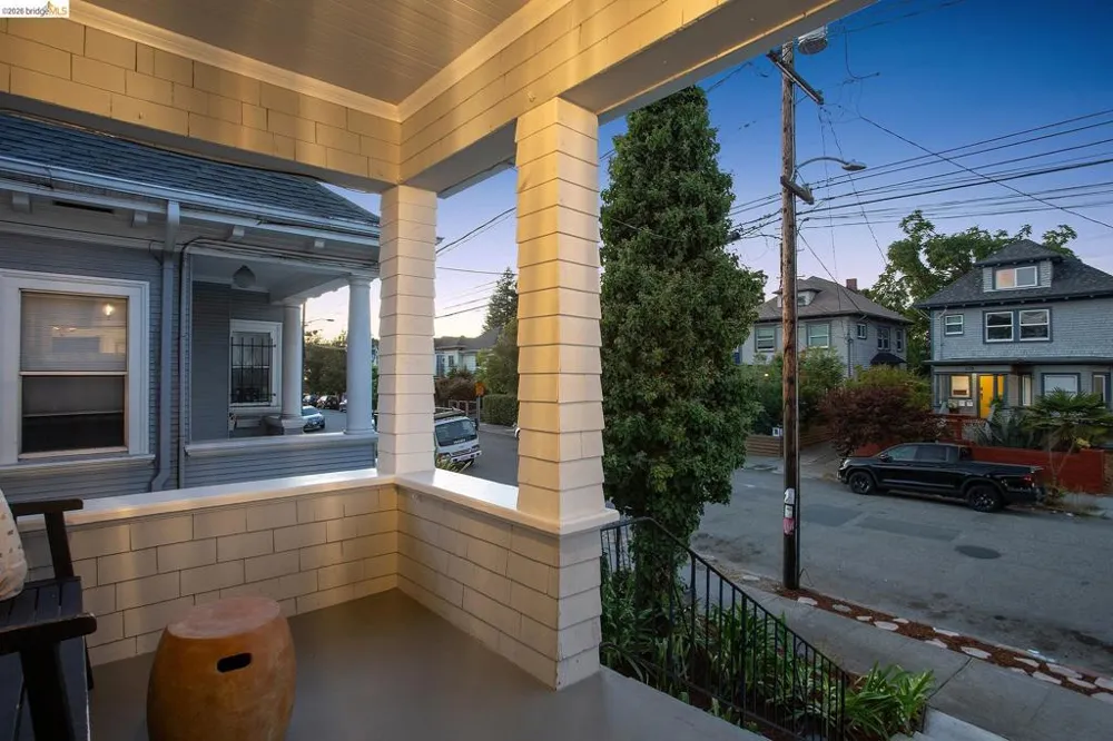 455 36Th St Oakland, CA 94609