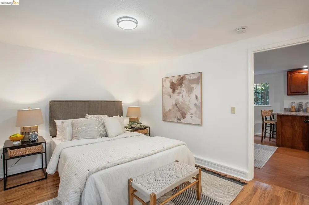 455 36Th St Oakland, CA 94609