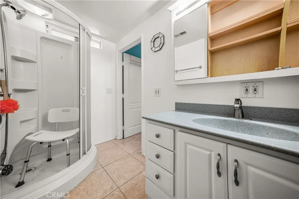 6061 Arden Highland, CA 92346