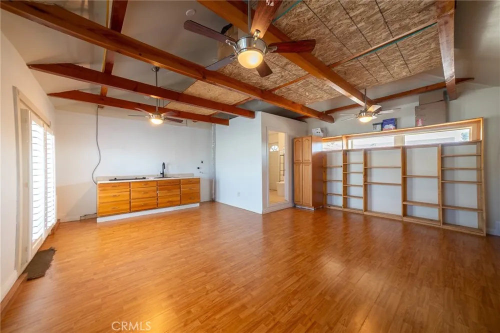 6061 Arden Highland, CA 92346