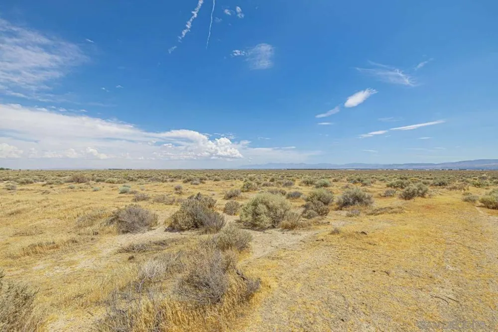 50th ST W Lancaster, CA 93536