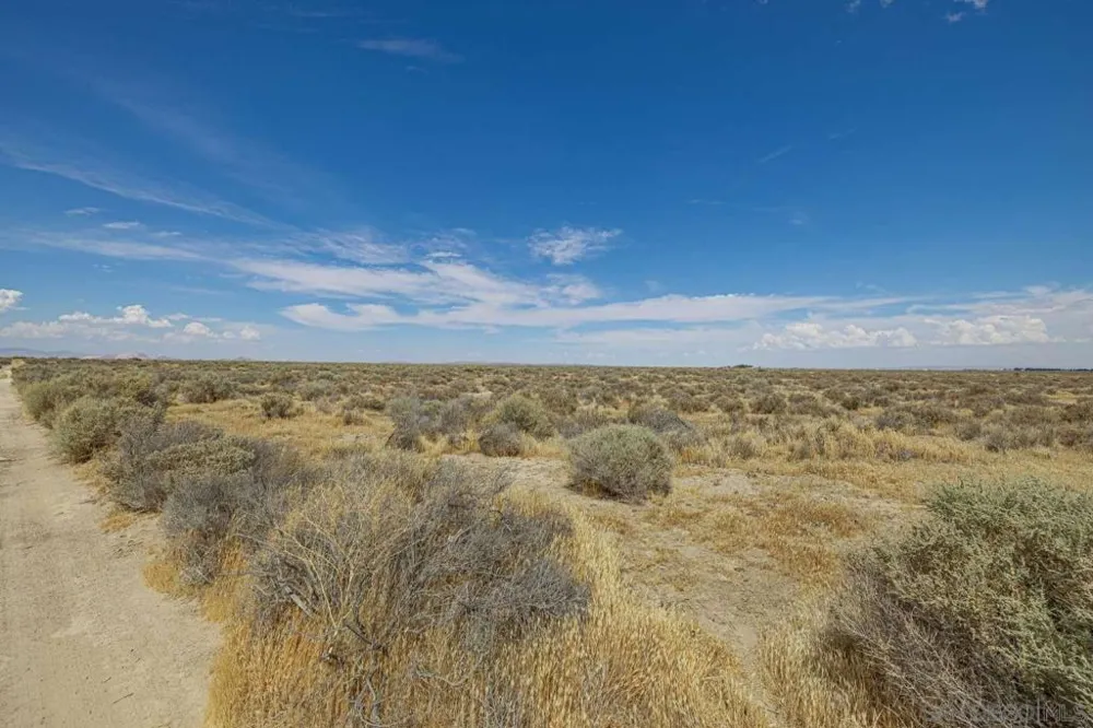 50th ST W Lancaster, CA 93536