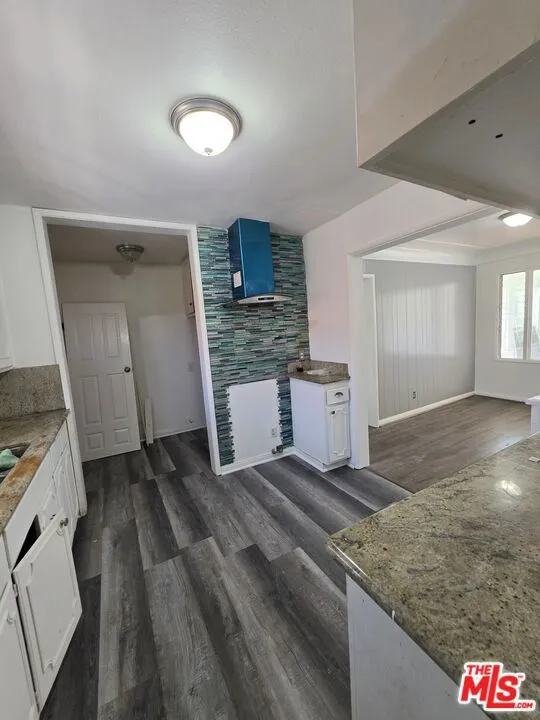 611 W 109th Street Los Angeles, CA 90044