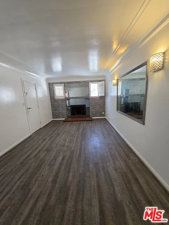 611 W 109th Street Los Angeles, CA 90044