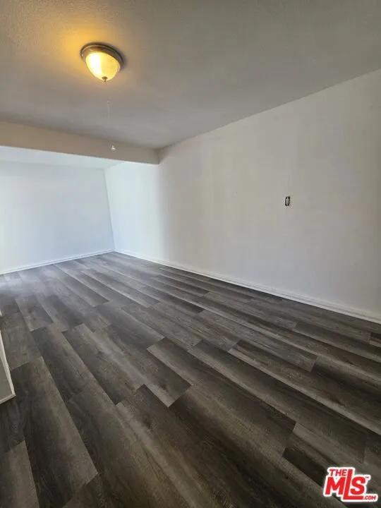 611 W 109th Street Los Angeles, CA 90044