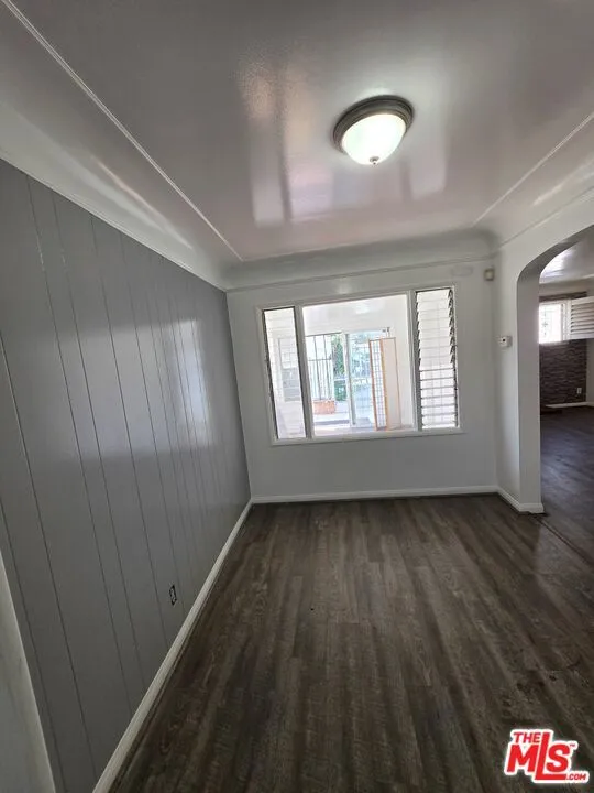 611 W 109th Street Los Angeles, CA 90044