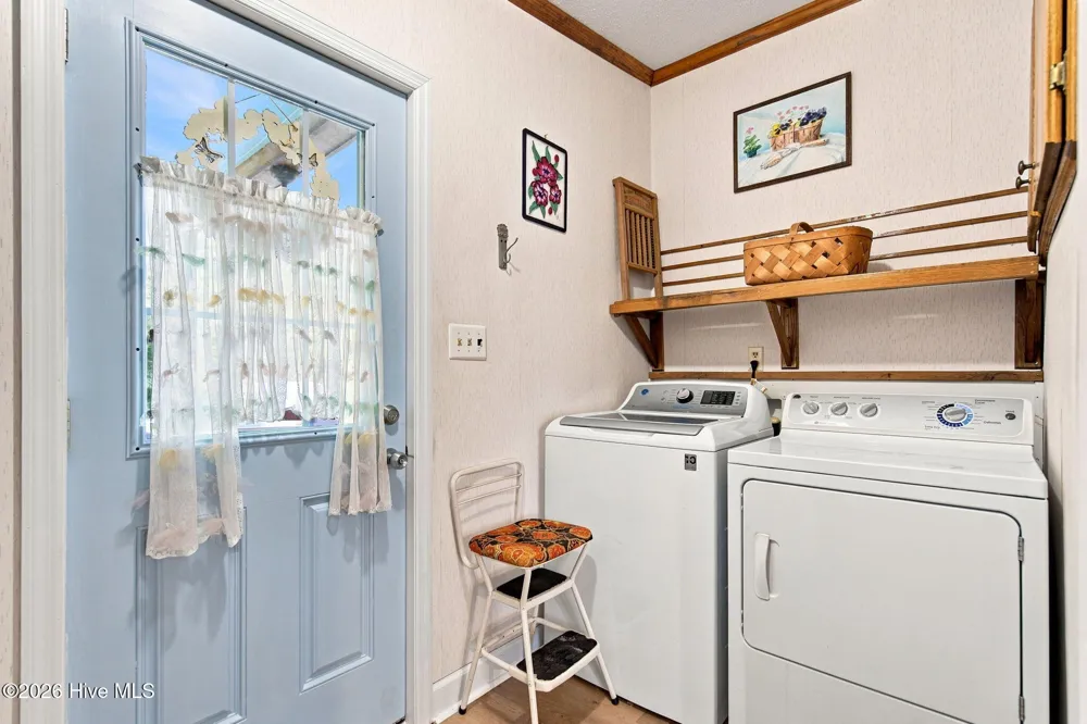 178 &176 Dunn Road Sneads Ferry, NC 28460