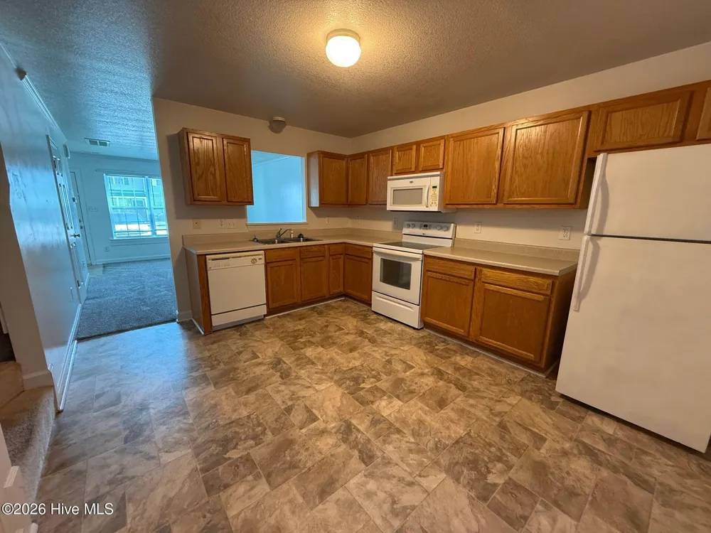 109 Bridgewood Drive Jacksonville, NC 28546