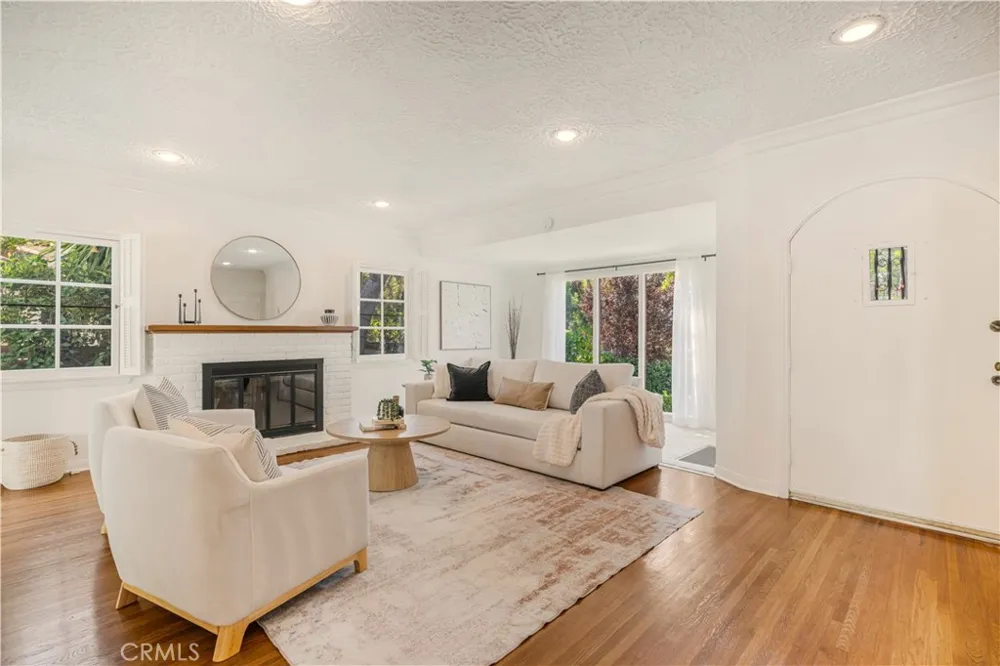 2024 Amherst Drive South Pasadena, CA 91030