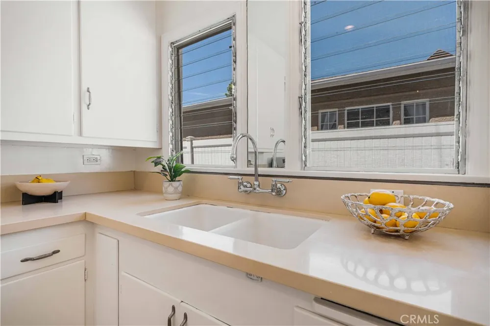 2024 Amherst Drive South Pasadena, CA 91030