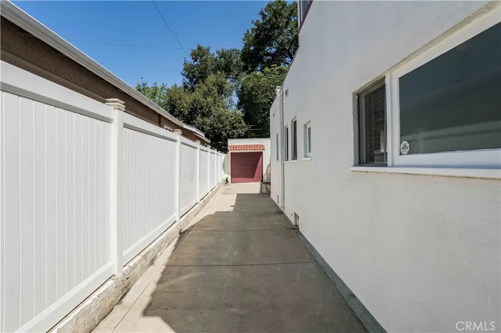2024 Amherst Drive South Pasadena, CA 91030