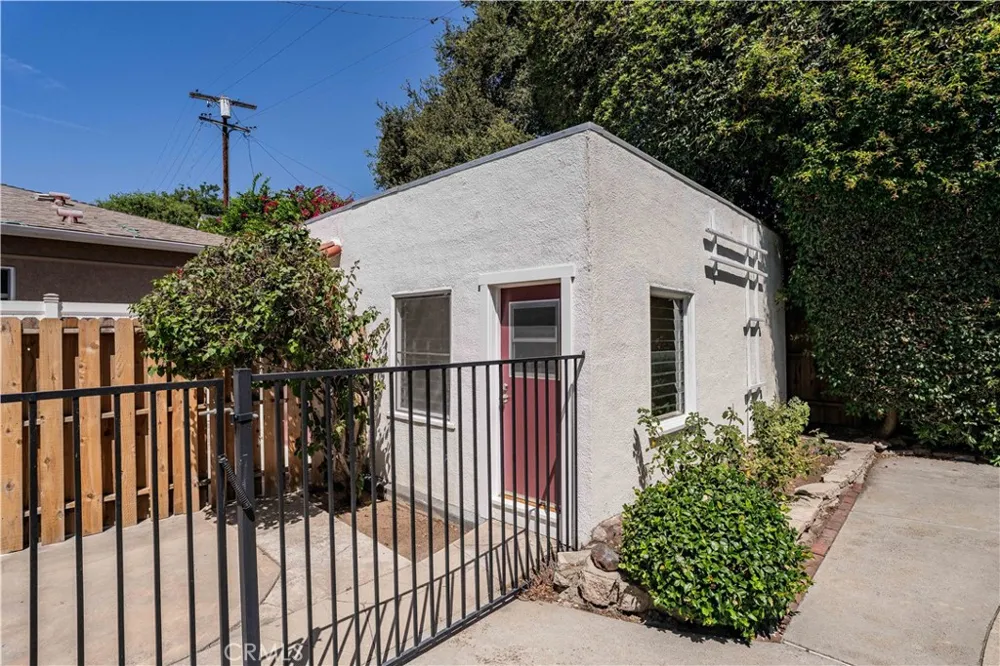 2024 Amherst Drive South Pasadena, CA 91030