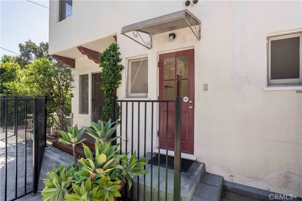 2024 Amherst Drive South Pasadena, CA 91030