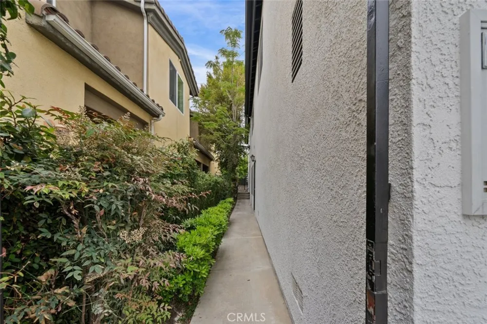731 E Cypress Avenue #D Burbank, CA 91501