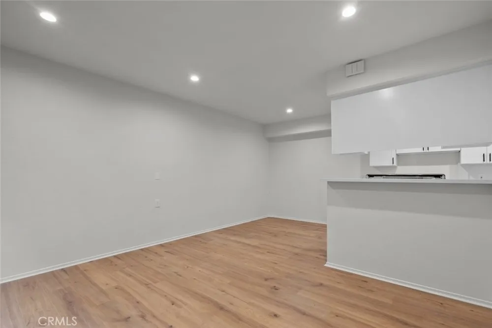 731 E Cypress Avenue #D Burbank, CA 91501