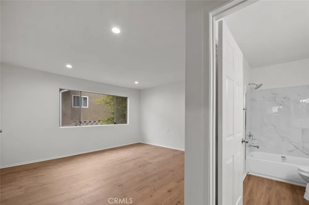 731 E Cypress Avenue #D Burbank, CA 91501