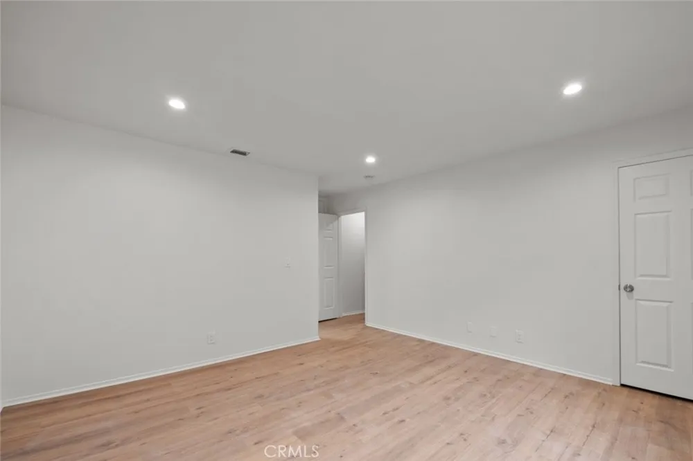 731 E Cypress Avenue #D Burbank, CA 91501