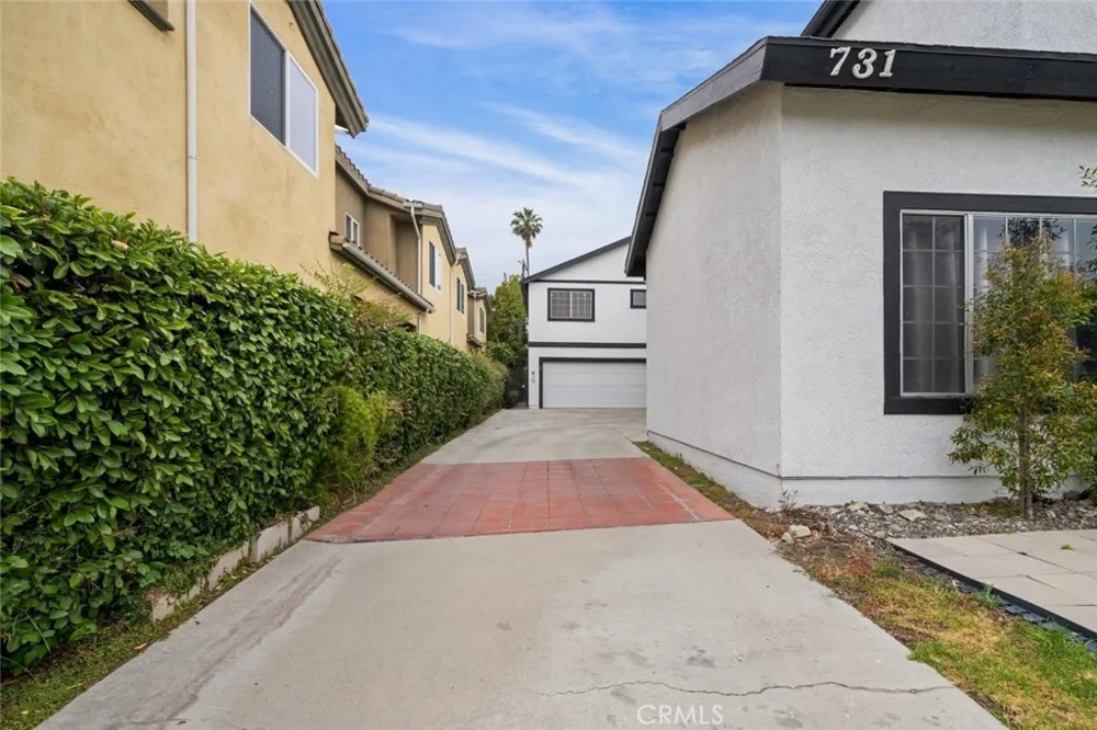 731 E Cypress Avenue #D Burbank, CA 91501