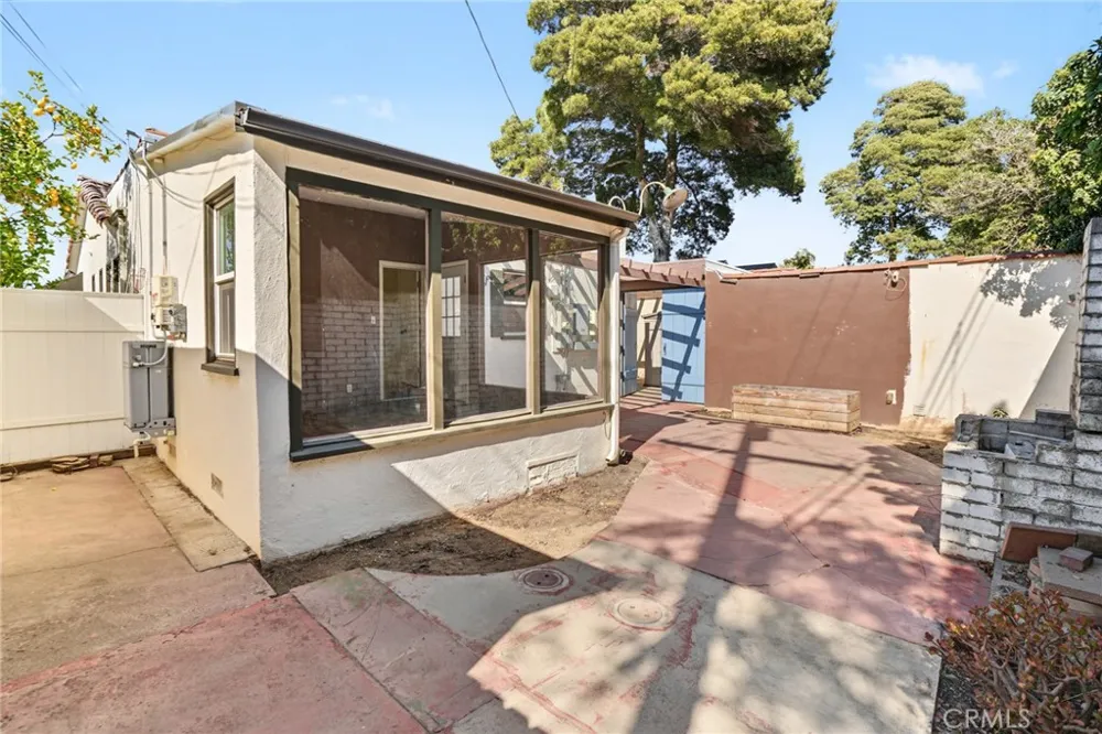 144 Palm Court Santa Maria, CA 93454
