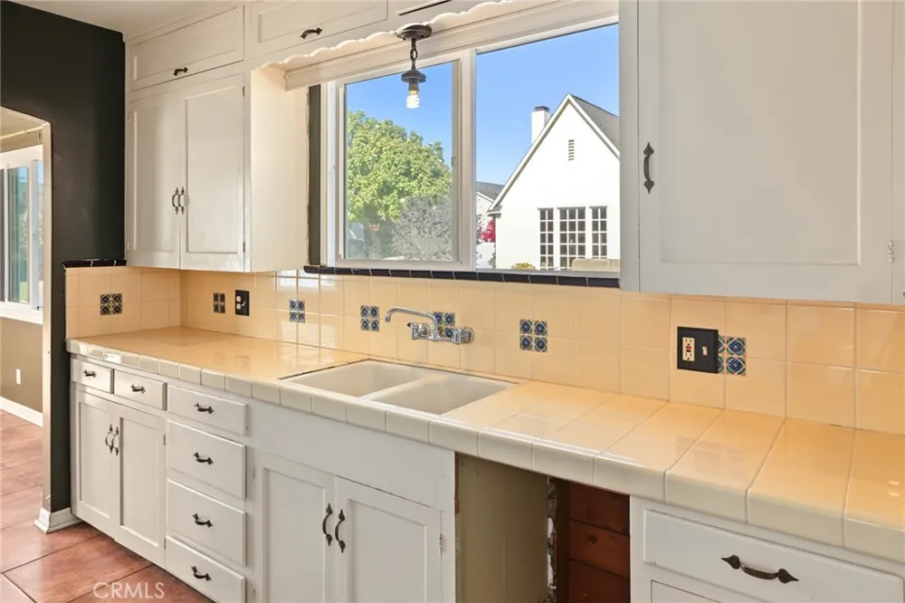 144 Palm Court Santa Maria, CA 93454