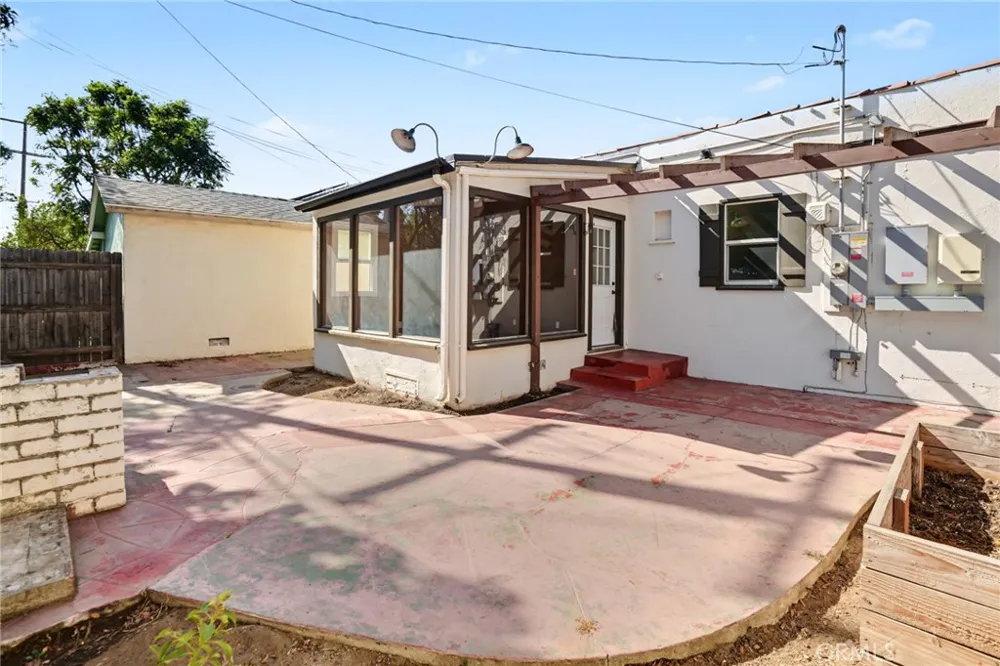 144 Palm Court Santa Maria, CA 93454