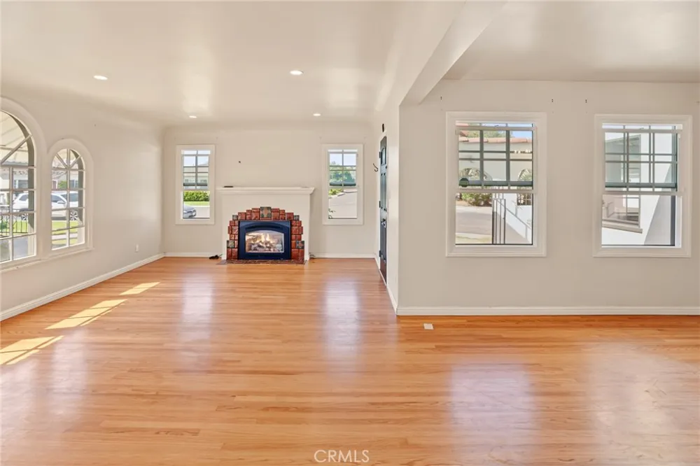 144 Palm Court Santa Maria, CA 93454