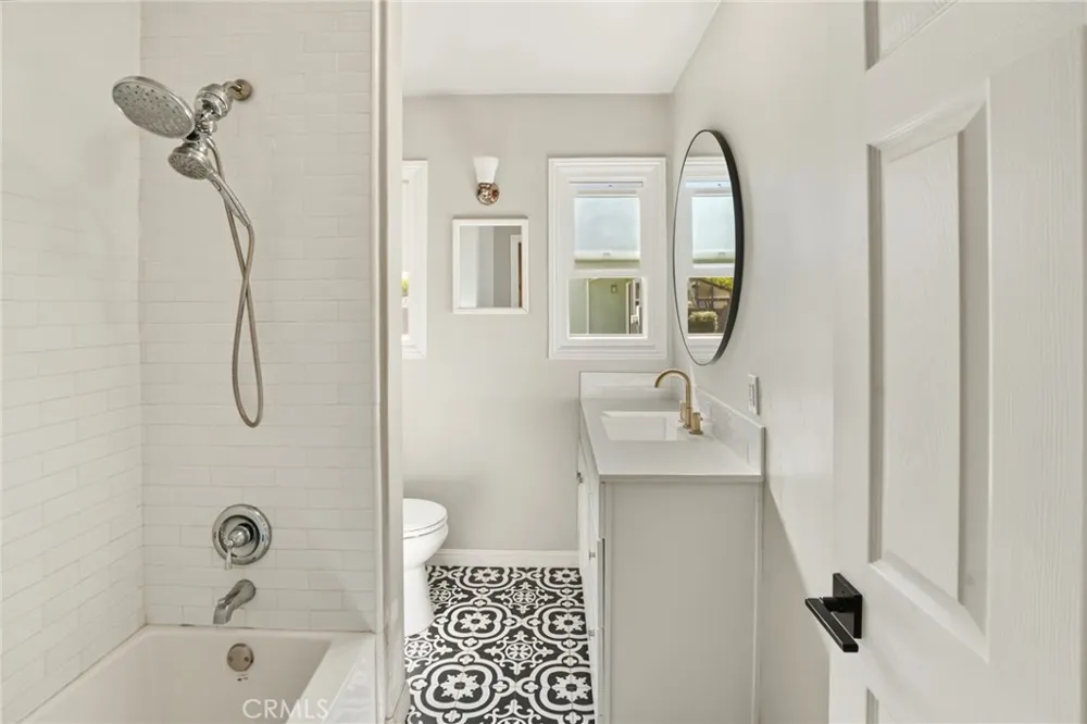 144 Palm Court Santa Maria, CA 93454