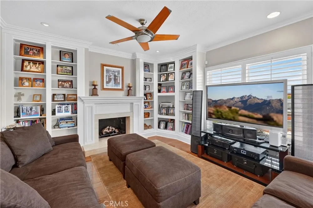 22852 Buendia Mission Viejo, CA 92691