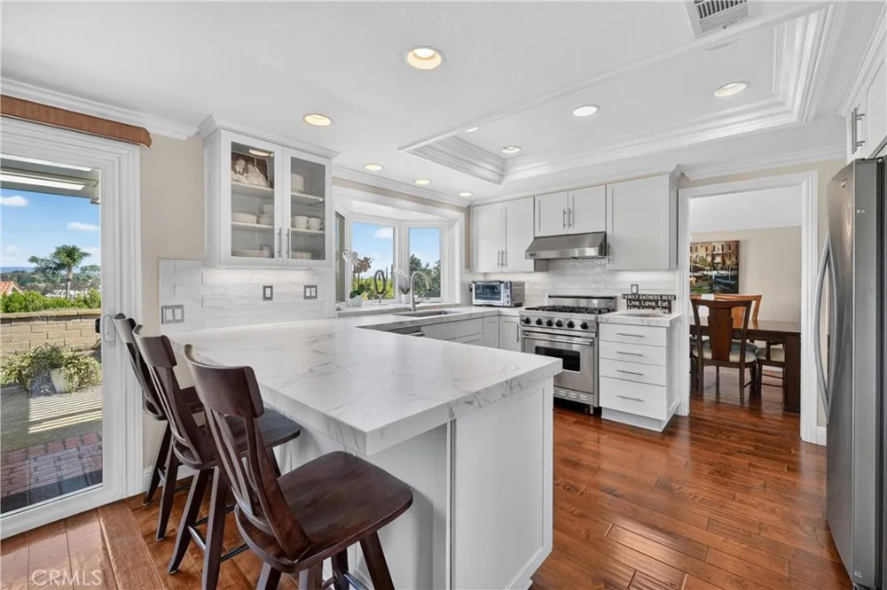 22852 Buendia Mission Viejo, CA 92691