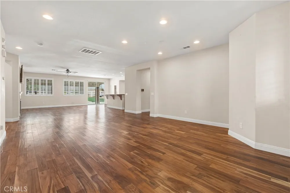 19434 Eldorado Perris, CA 92570