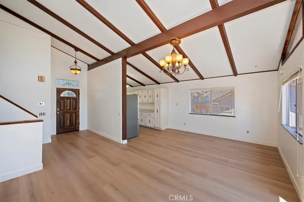 1781 Nob Hill Running Springs, CA 92382