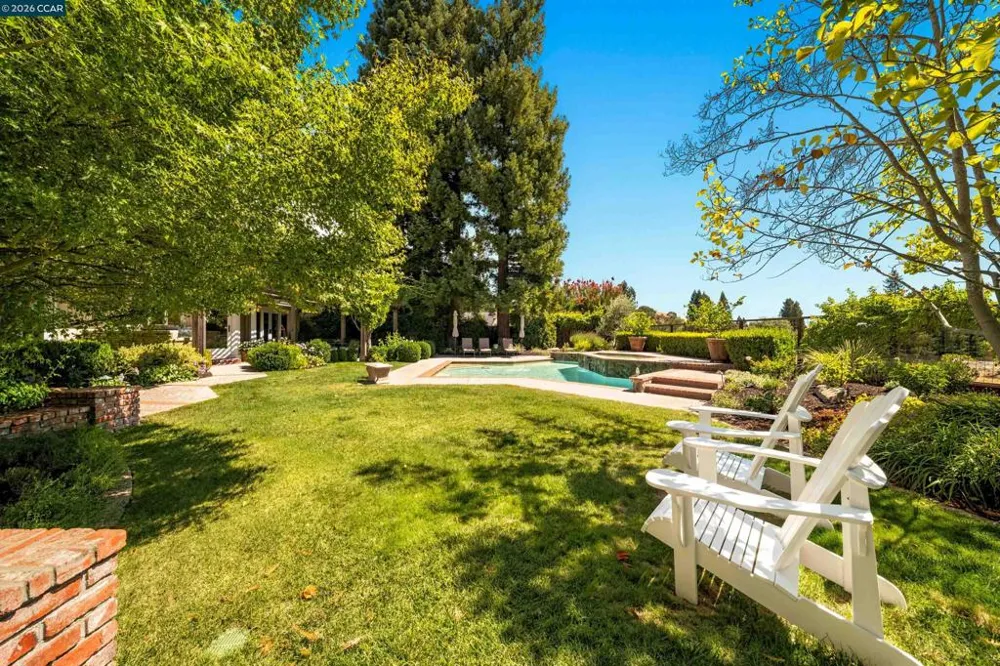 529 Carleton Way Alamo, CA 94507
