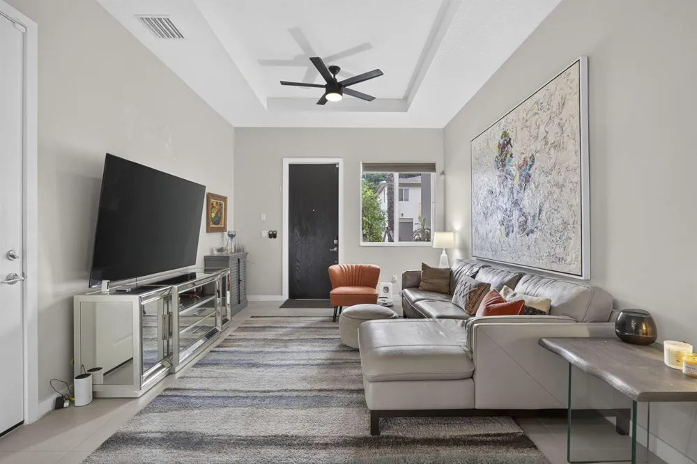 1431 PIONEER WAY Royal Palm Beach, FL 33411