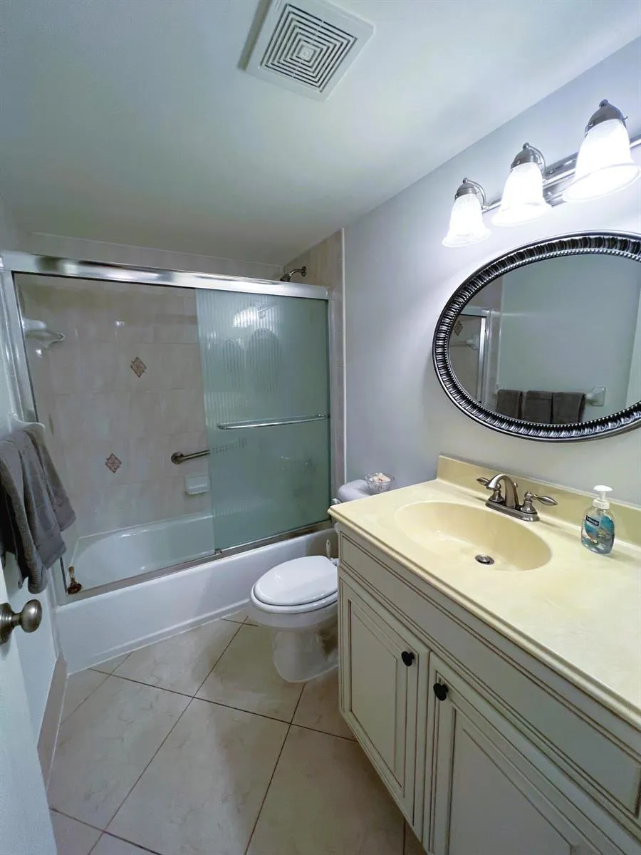 1105 Bahama Bend #A2 Coconut Creek, FL 33066