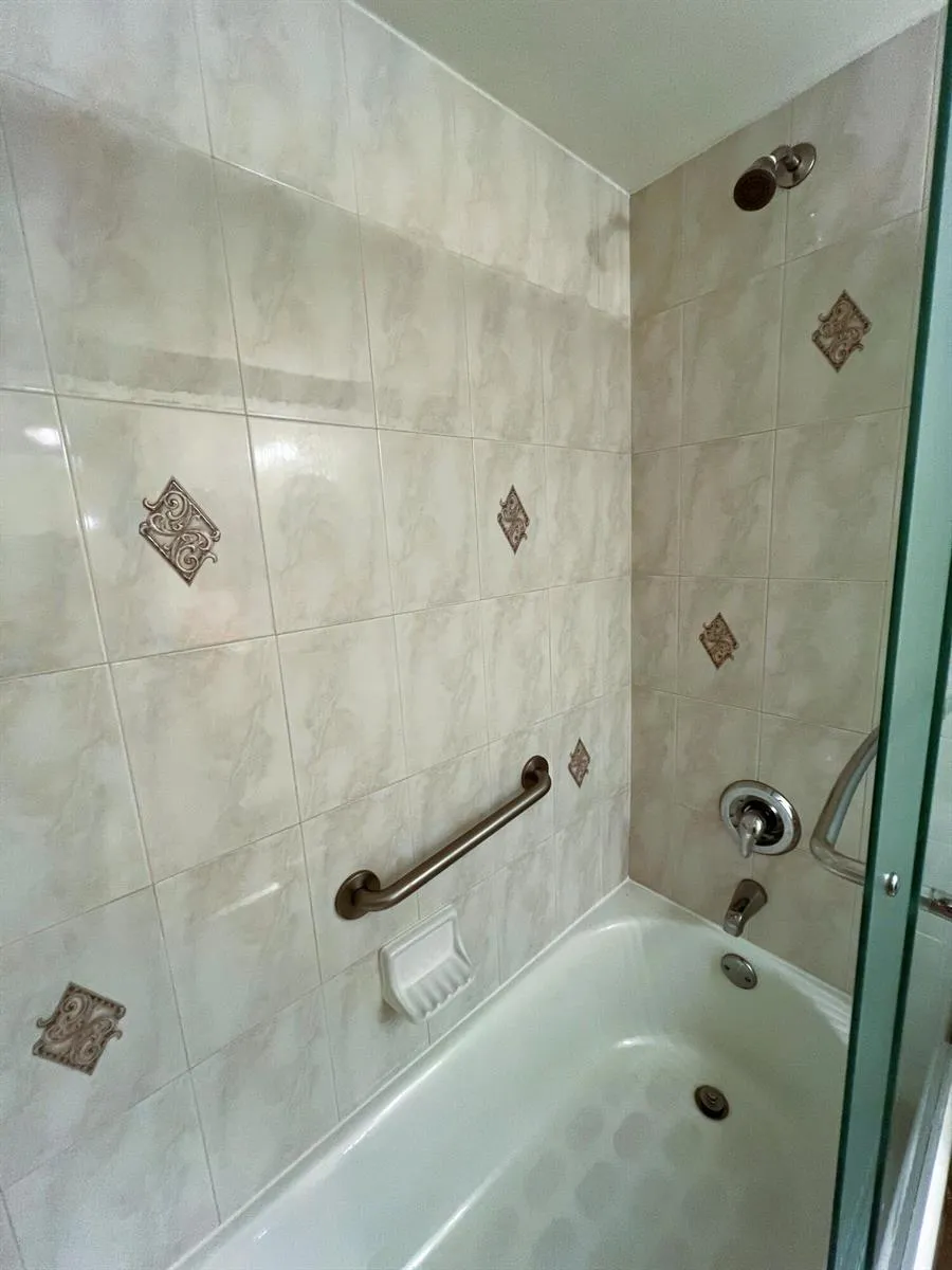 1105 Bahama Bend #A2 Coconut Creek, FL 33066