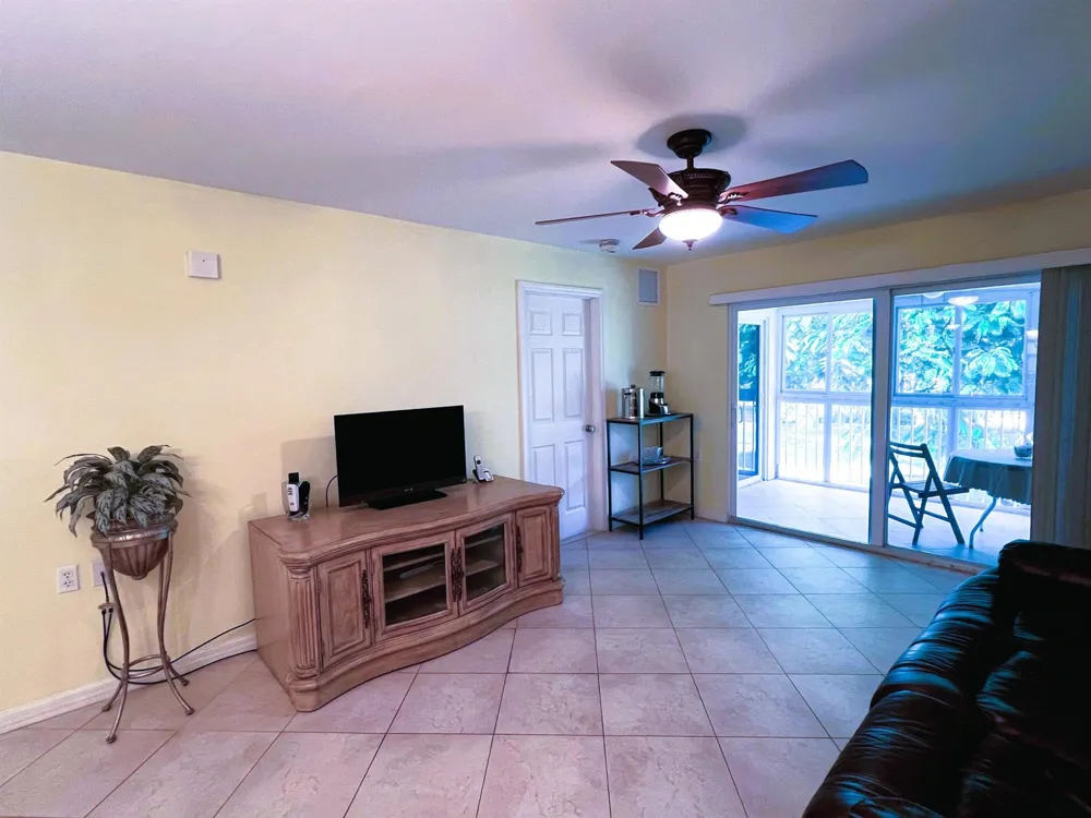 1105 Bahama Bend #A2 Coconut Creek, FL 33066