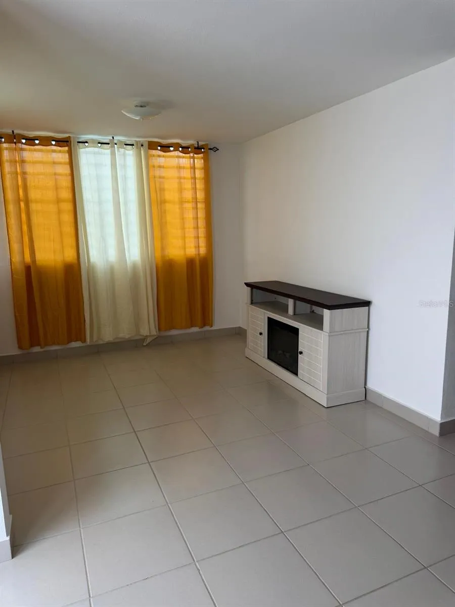Address Not Shown Juncos, PR 00777