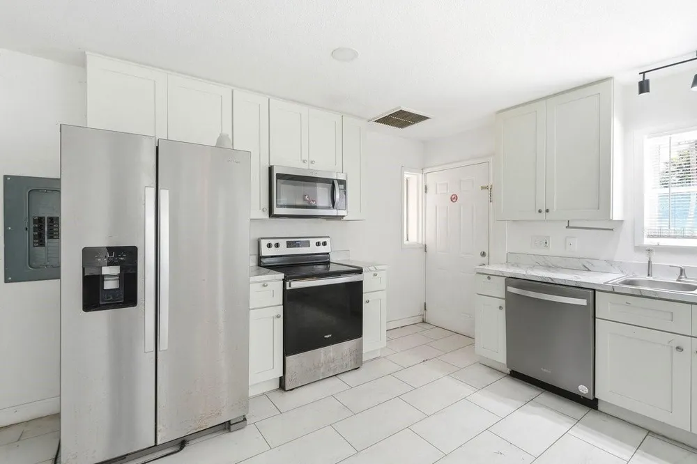 5202 RIVERSIDE DRIVE Port Orange, FL 32127