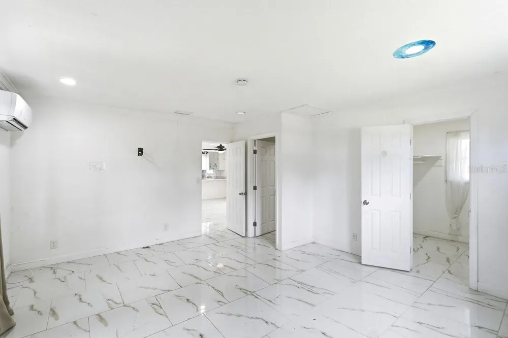 5202 RIVERSIDE DRIVE Port Orange, FL 32127