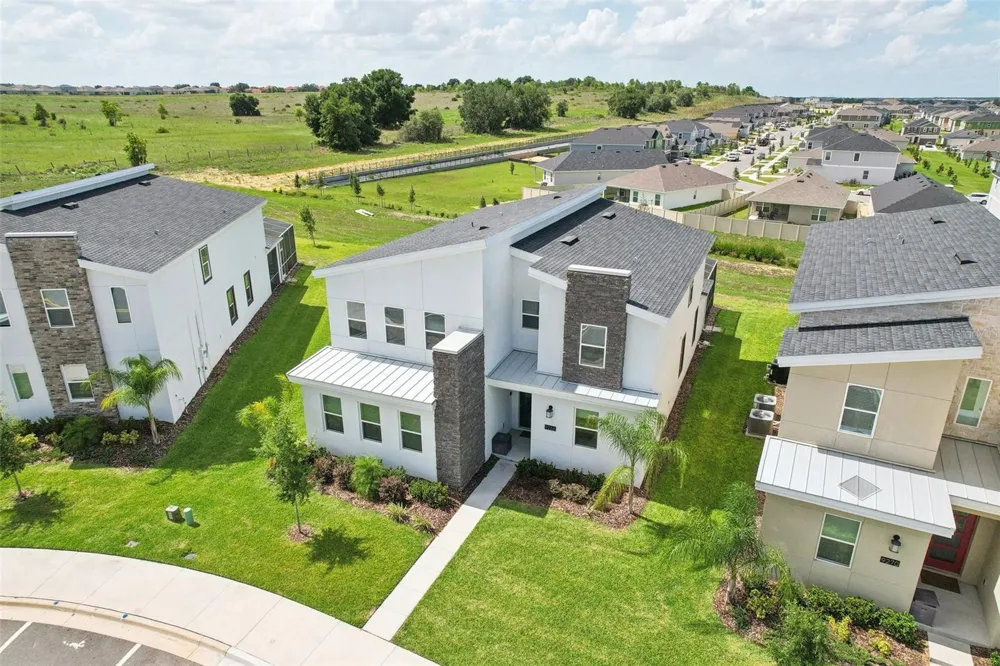 9266 SOMMERSET HILLS DRIVE Davenport, FL 33896