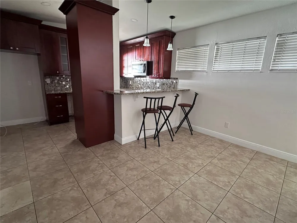503 BROXBURN AVENUE Temple Terrace, FL 33617