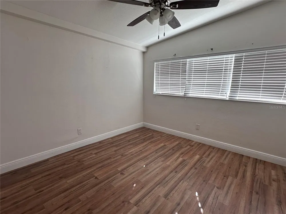 503 BROXBURN AVENUE Temple Terrace, FL 33617