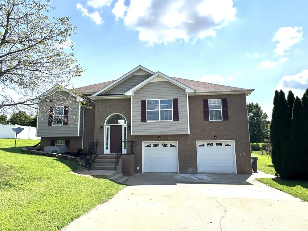 321 Greenspoint Ct Clarksville, TN 37042