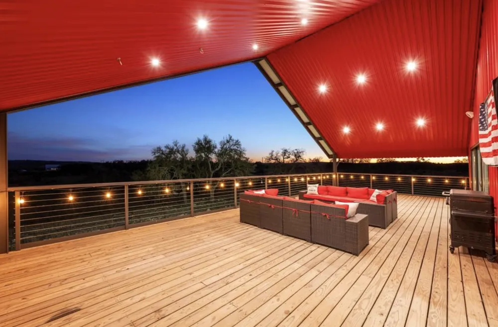 561 Broken Bit Trail Dripping Springs, TX 78620