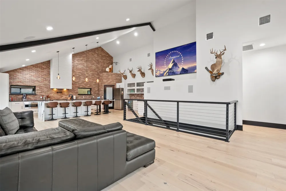 561 Broken Bit Trail Dripping Springs, TX 78620